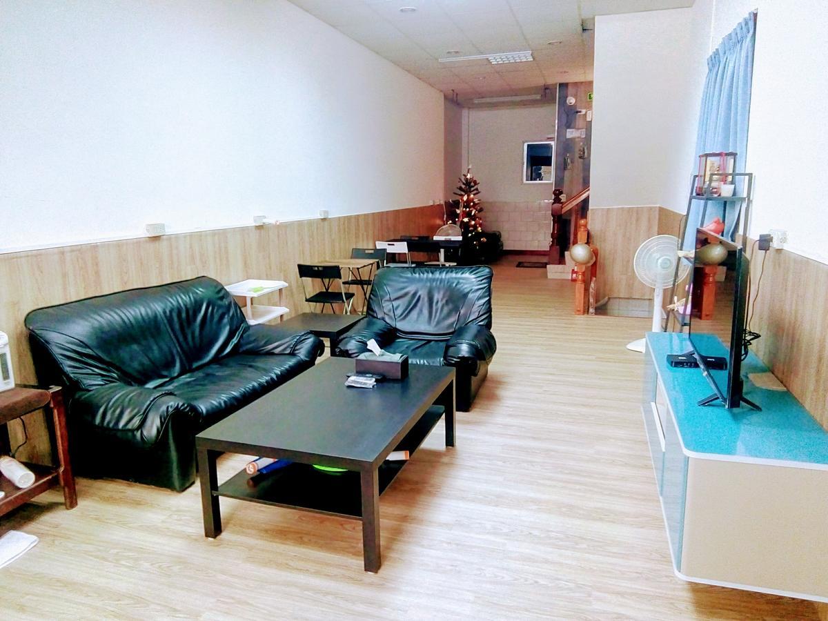 Traveler Station Ξενοδοχείο Καοσιούνγκ Εξωτερικό φωτογραφία
